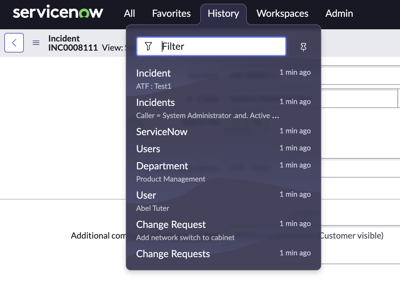 ServiceNow の Application Navigator で History タブを表示している画面例。
